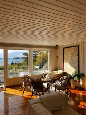 Delightful vacation home - boat - seaview - garden